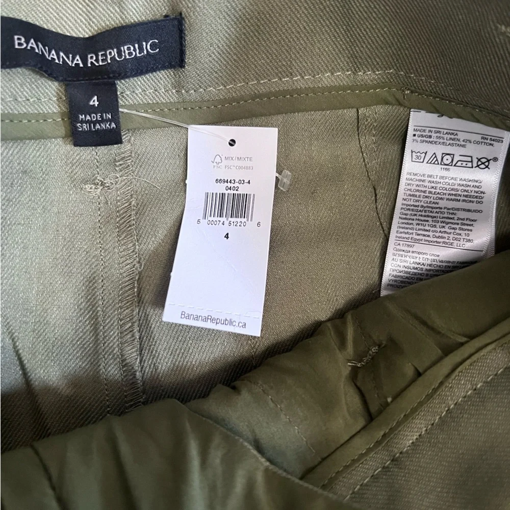 Banana Republic linen khaki green shorts NWT - Picture 2 of 6
